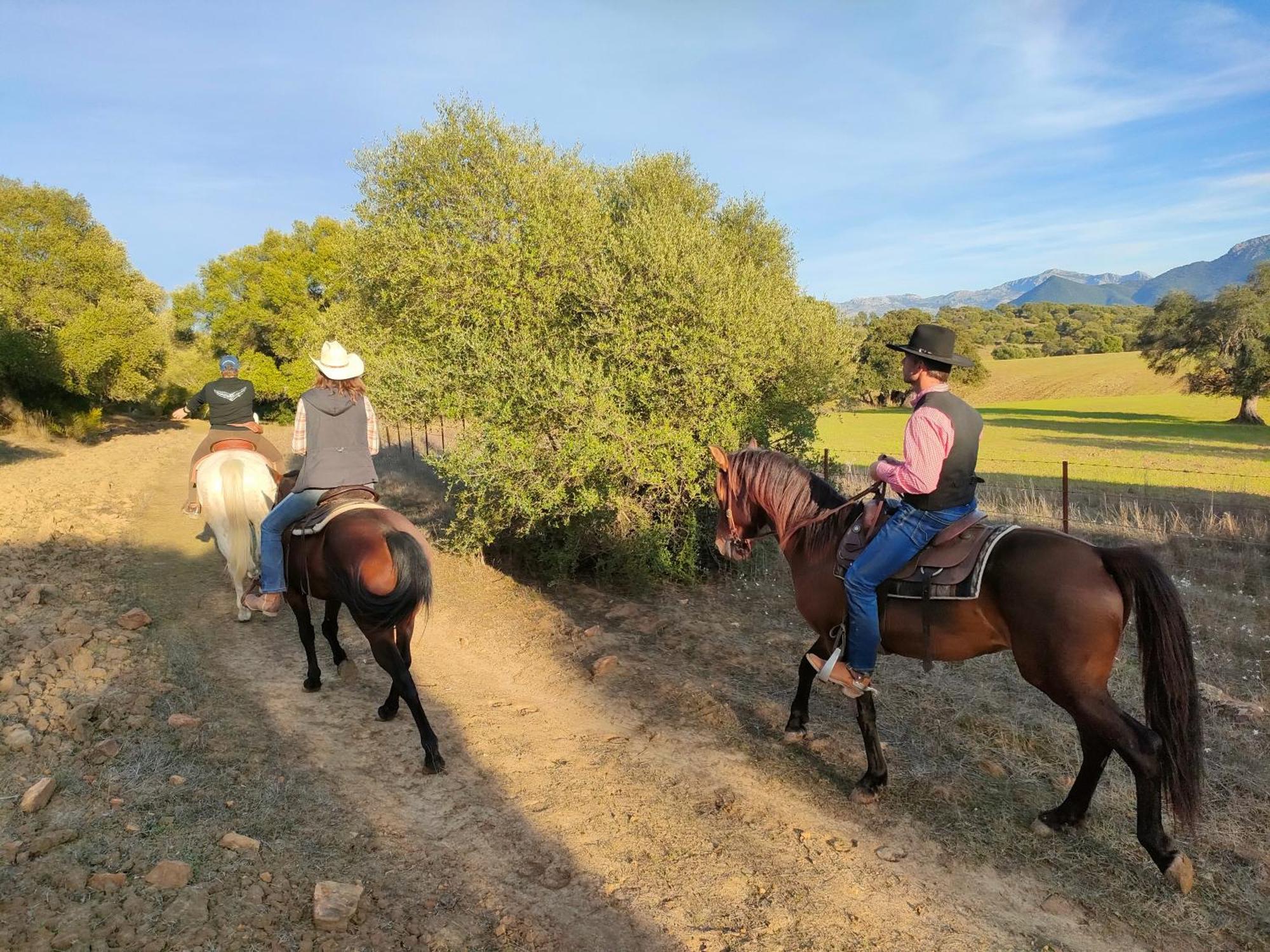 Cabana Rustica En Un Rancho Con Caballos, Prado Del Rey, Andalucia Экстерьер фото