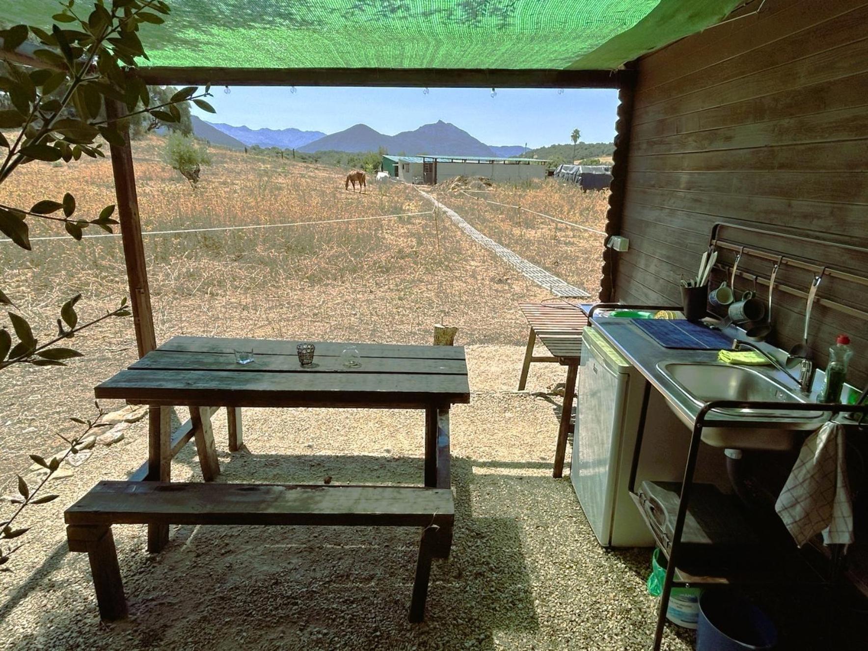 Cabana Rustica En Un Rancho Con Caballos, Prado Del Rey, Andalucia Экстерьер фото